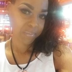 Meet your Posher, Latonya